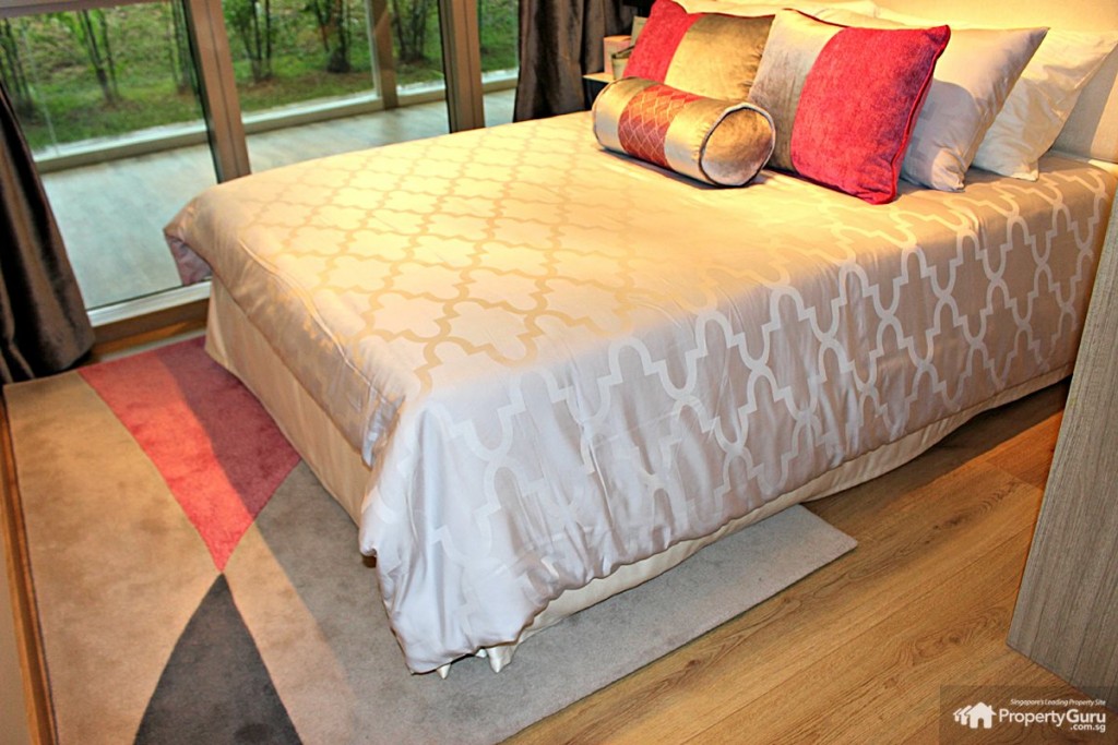 the vales common bedroom queen