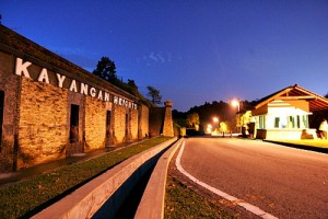 - Kayangan Heights, Section U9, Shah Alam