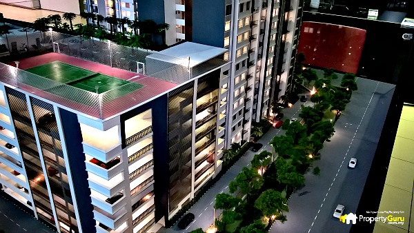 Austin Suites 044 Main Lobby Showroom Model Sideview