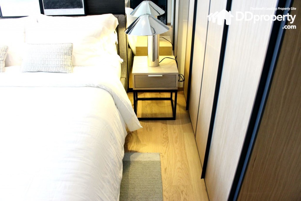 พื้นที่ว่างระหว่างเตียง