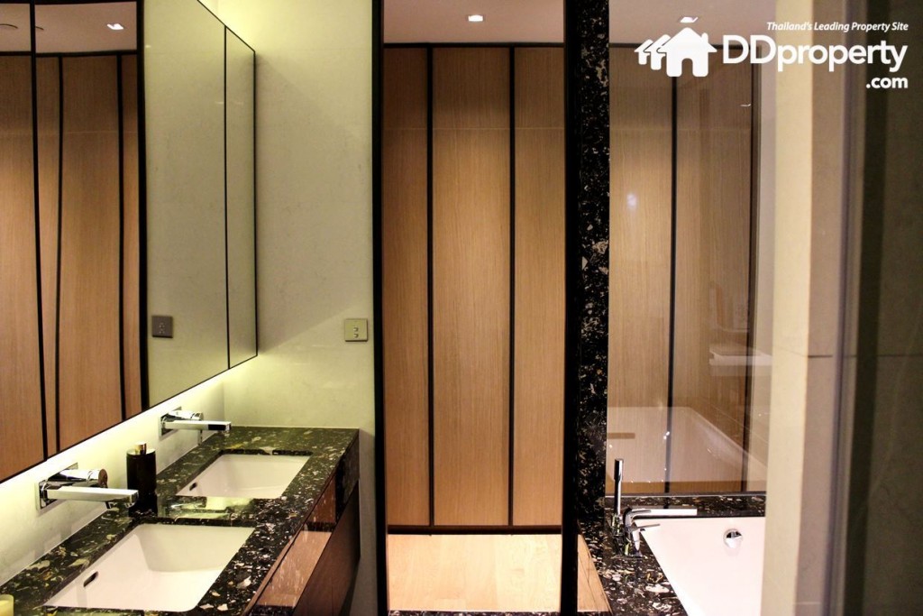 สะดวกกับการใช้งานเนื่องจากพื้นที่ห้องน้ำกับห้องแต่งตัวเชื่อมต่อกัน