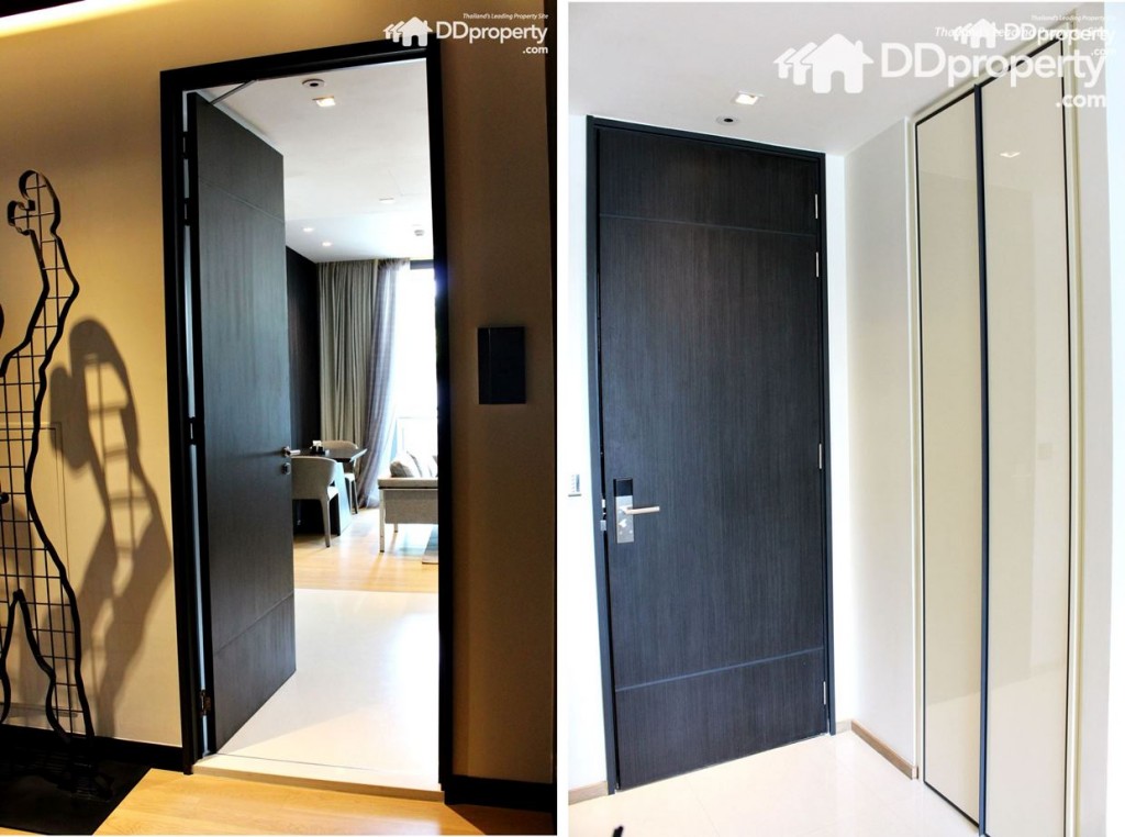 ประตูบาน Full High ขนาดเท่าความสูงของห้อง ให้ความรู้สึกกว้าง สูง โปร่ง