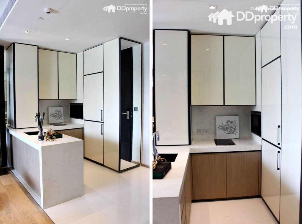 ชุดครับบิลท์อินเน้นโทนสีขาวตัดดำ 