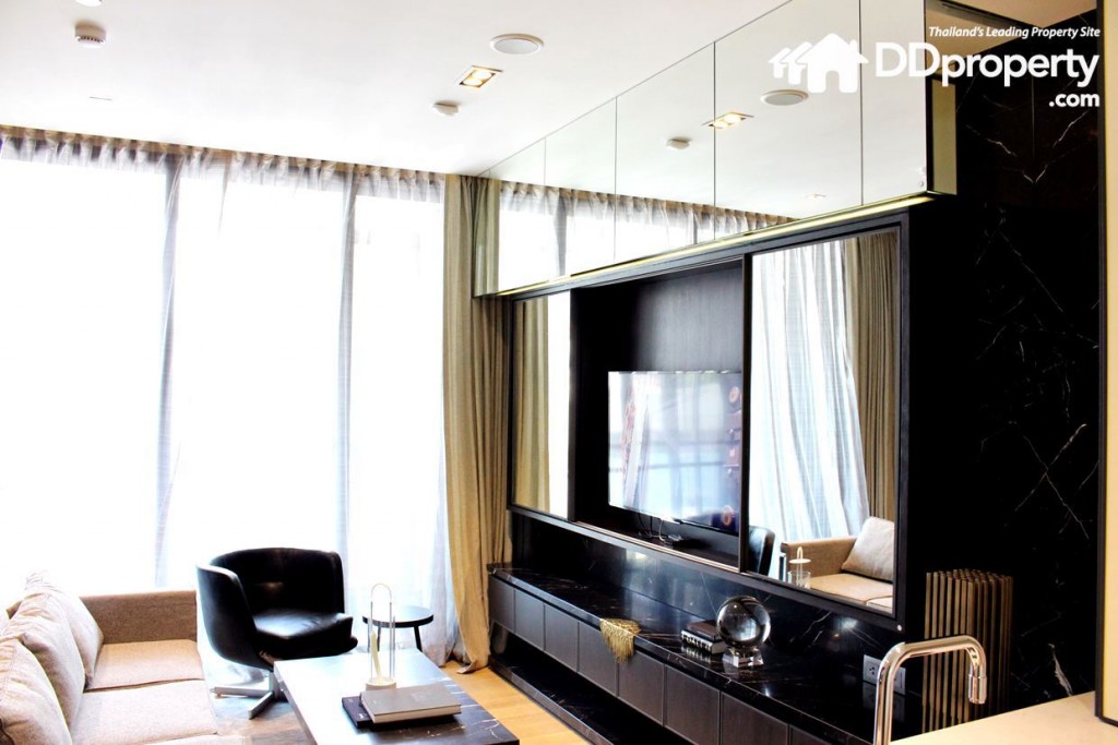 ชั้นวางทีวีบิลท์อินเน้นสีเข้มดูสุขุมมีระดับ