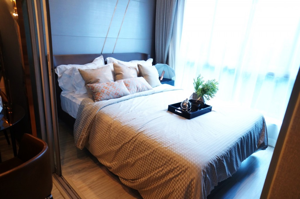 Ideo Mobi BangsueDSC04514