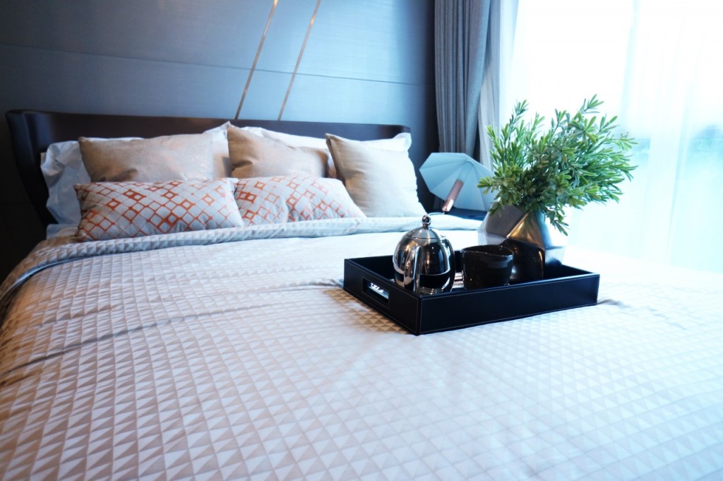 เนื้อที่ห้องสามารถวางเตียงขนาด 5 ฟุตได้