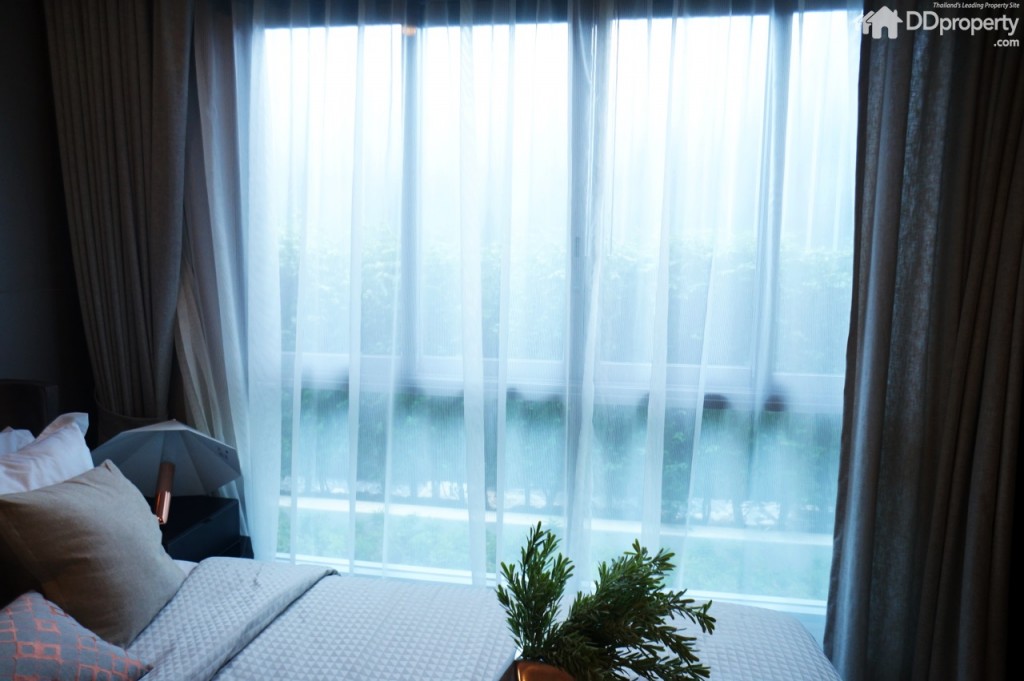 โซนห้องนอนจะติดกับหน้าต่างรับแสงอรุณยามเช้า