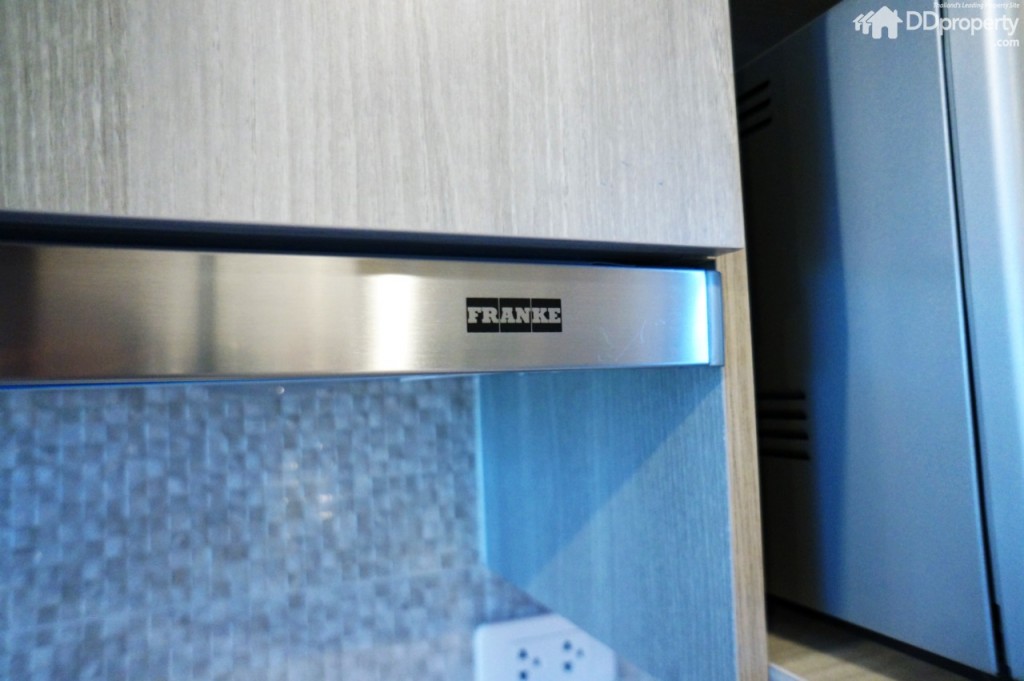 Hood ดูดควัน Franke ที่แถมมาเหมือนกับห้องขนาด 26 ตร.ม.  