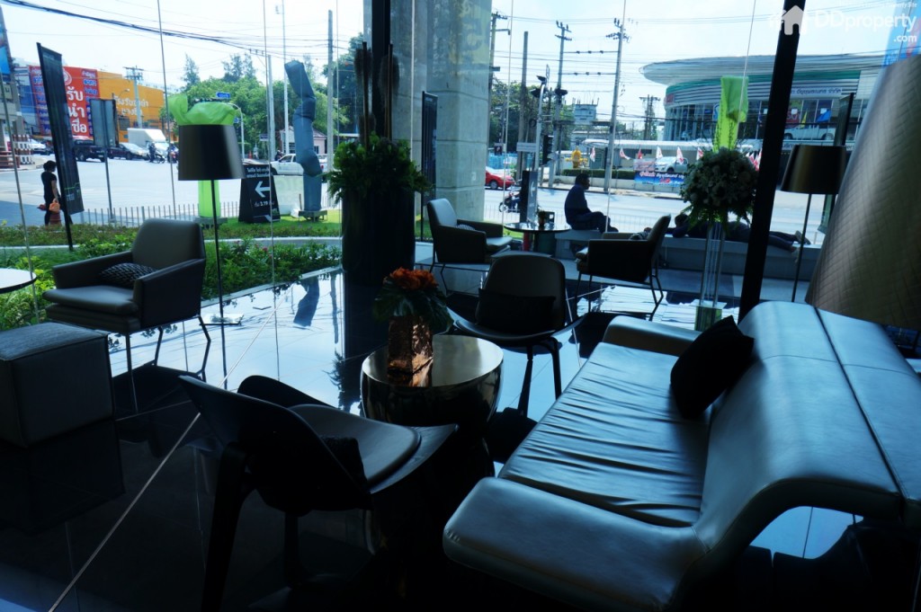 Ideo Mobi BangsueDSC04595