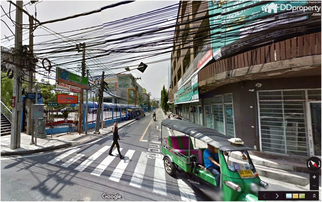 Moniiq-1454648018109-20160205