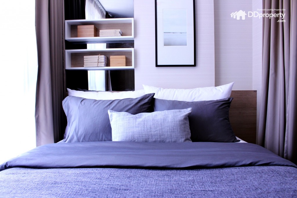 เตียงขนาด 5 ฟุตไม่รวมฟูก