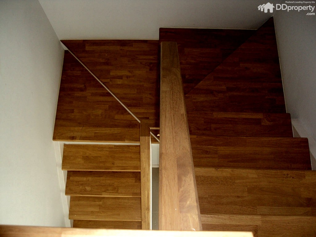 The colors Permium Kanjanapisek-Ratchaphreukp31-031