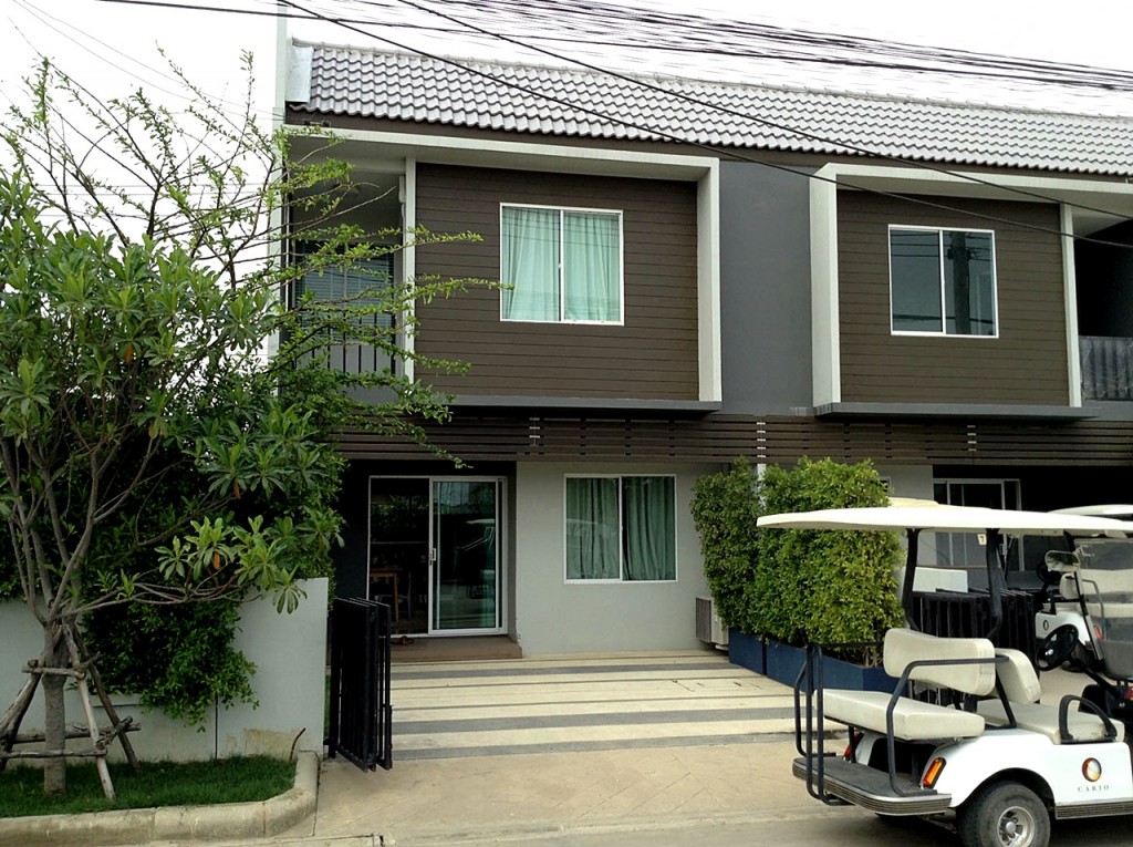 The colors Permium Kanjanapisek-Ratchaphreukp35-035