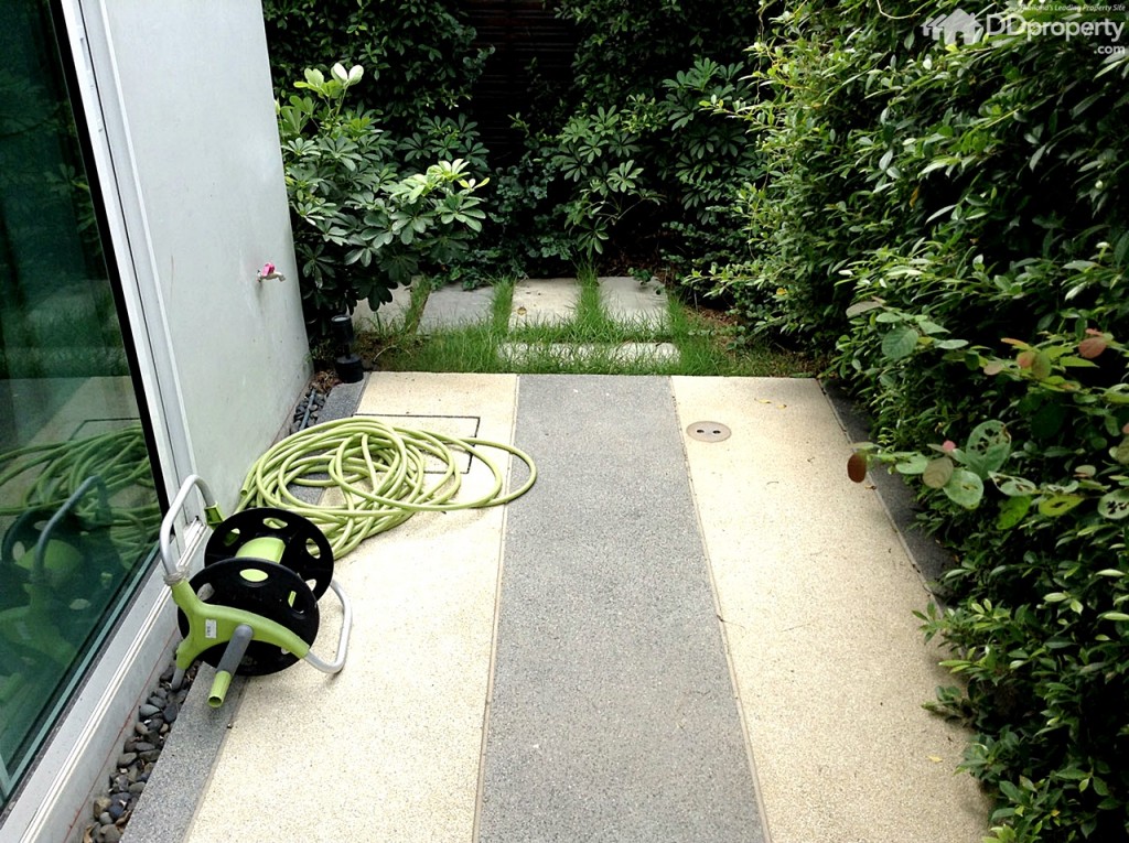 The colors Permium Kanjanapisek-Ratchaphreukp49-013