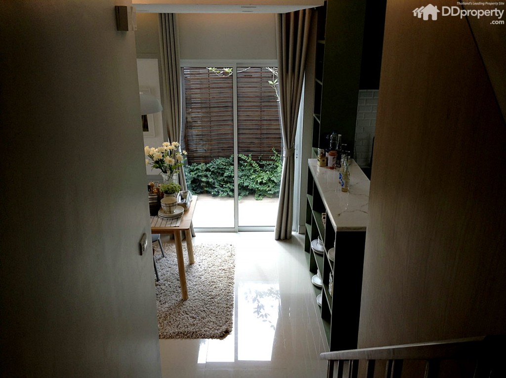 The colors Permium Kanjanapisek-Ratchaphreukp51-014