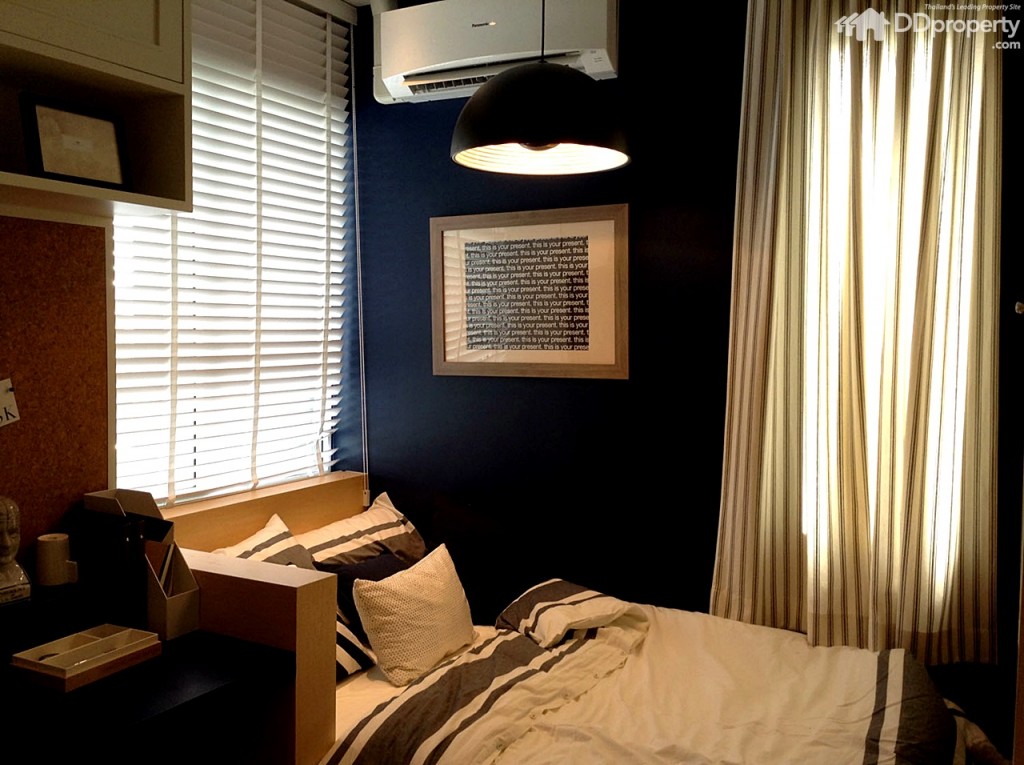 The colors Permium Kanjanapisek-Ratchaphreukp61-024