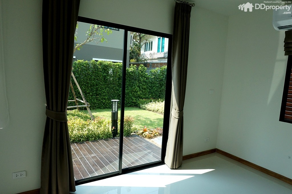 TheTrust-Ratchapruk-RattanatibetDSC05352-095