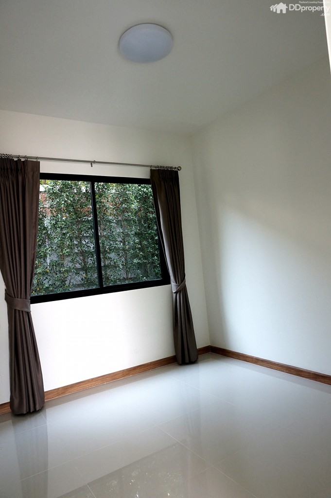 TheTrust-Ratchapruk-RattanatibetDSC05358-101