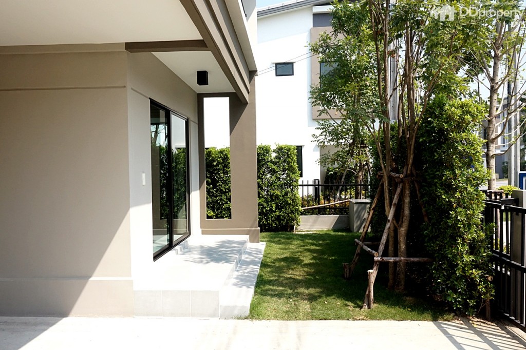 TheTrust-Ratchapruk-RattanatibetDSC05381-124