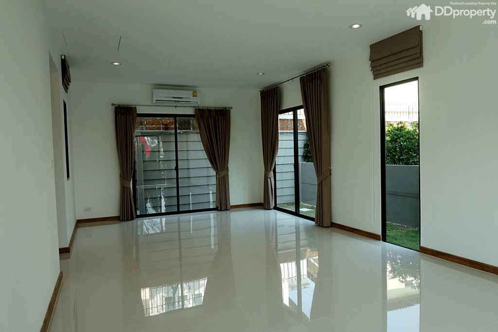 TheTrust-Ratchapruk-RattanatibetDSC05393-136