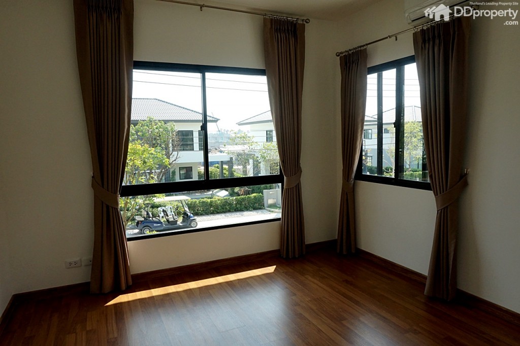 TheTrust-Ratchapruk-RattanatibetDSC05411-153