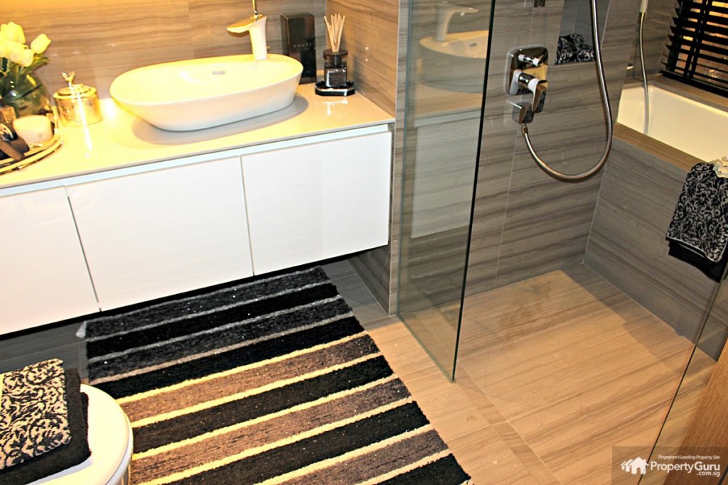 mon jervois master bathroom