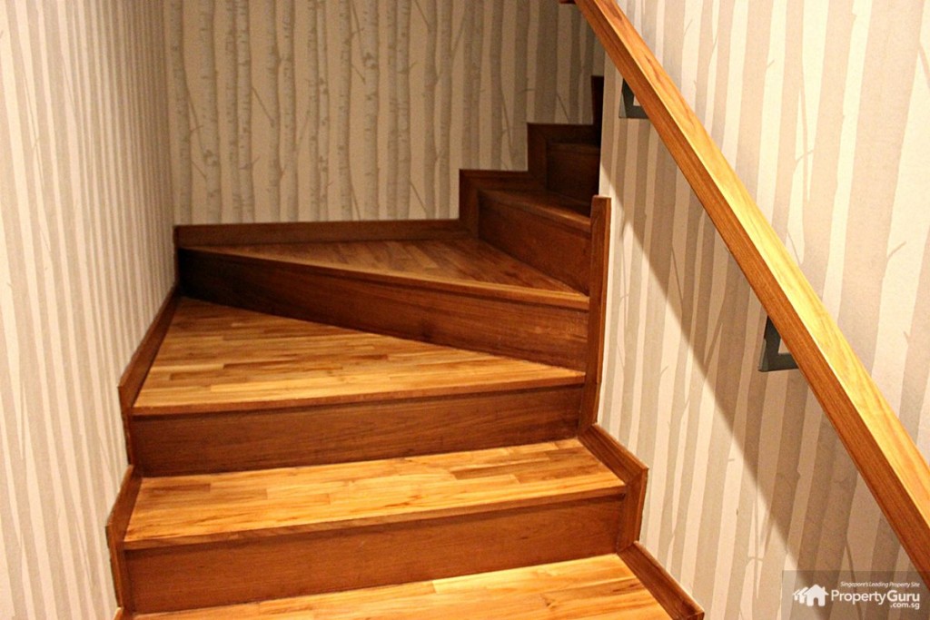 pollen and bleu stairs 2 BR