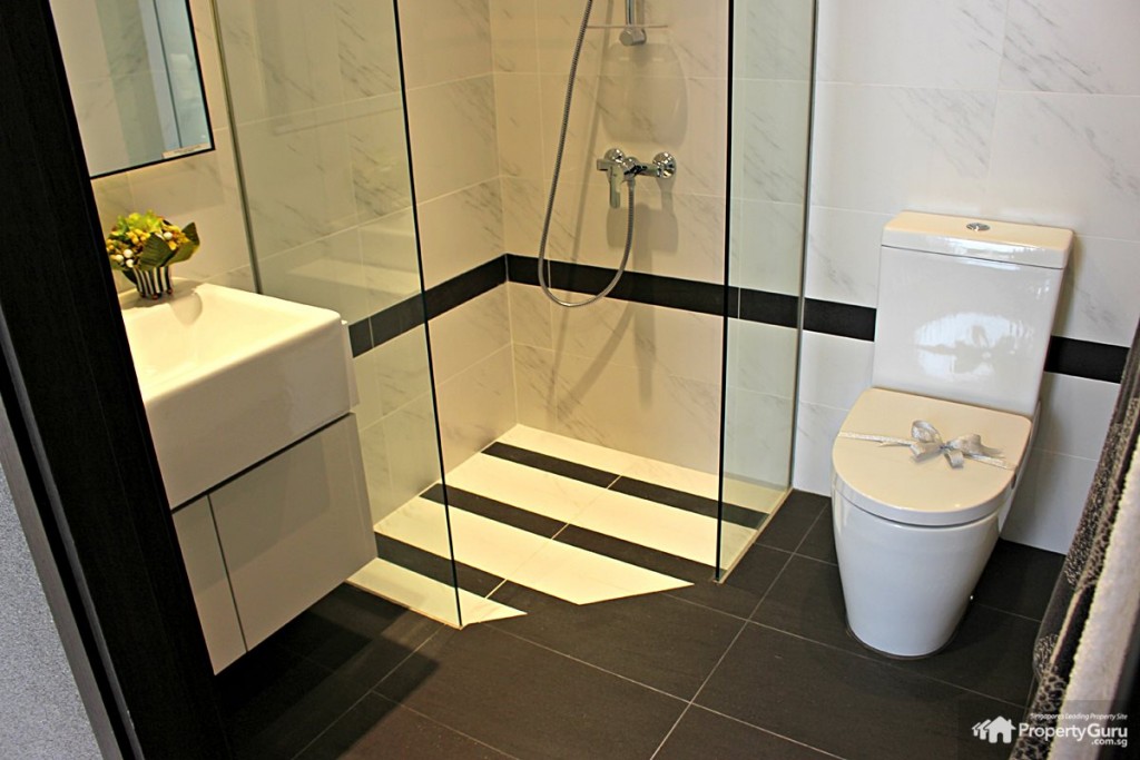 symphony suites common bathroom