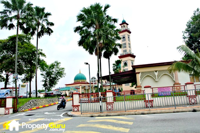 Here is the mosque of BK5. Next to it is a secondary school