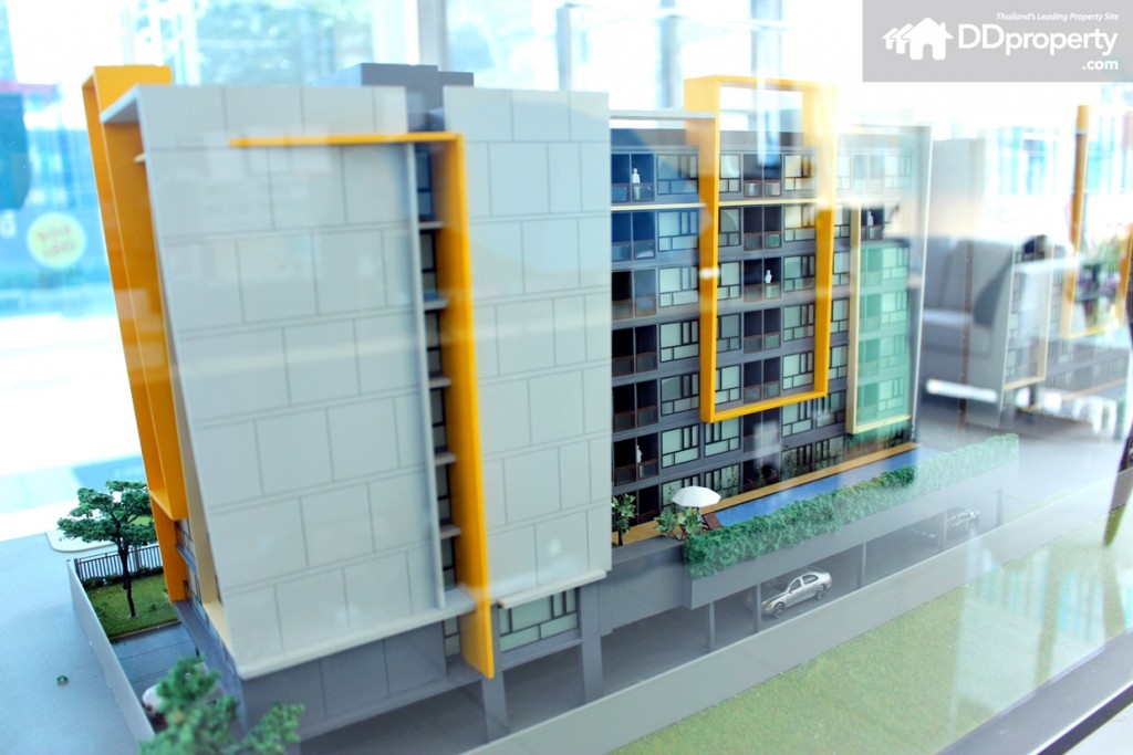 พื้นที่ด้านหลังอาคาร B