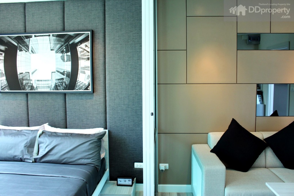 การที่มีฉากกั้นให้ความรู้สึกเป็นส่วนตัว และทำให้ห้องดูเป็นสัดส่วน