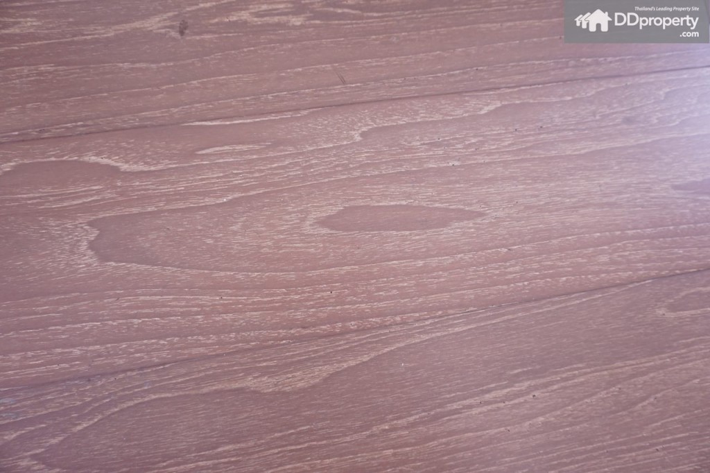 พื้นห้องนอนเป็น engineered wood