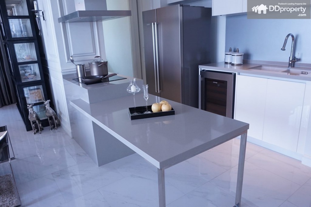 โซนครัวเมื่อเดินเข้ามาจะมีครัวไทยขนาดเล็กอีกห้องหนึ่ง