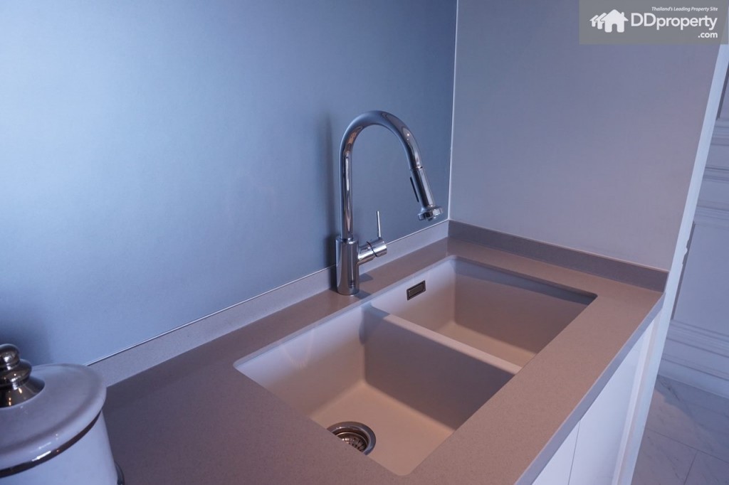 ซิ้งค์ฝังที่ทางโครงการแถมมาให้ แบรนด์ Blanco