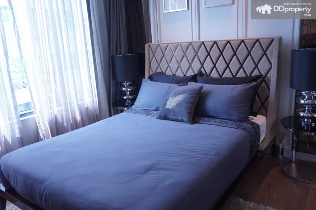 สามารถจัดวางเตียงขนาด 3-4 ฟุตได้เช่นเดียวกันจะทำให้ได้พื้นที่ใช้สอยข้างเตียงเพิ่ม