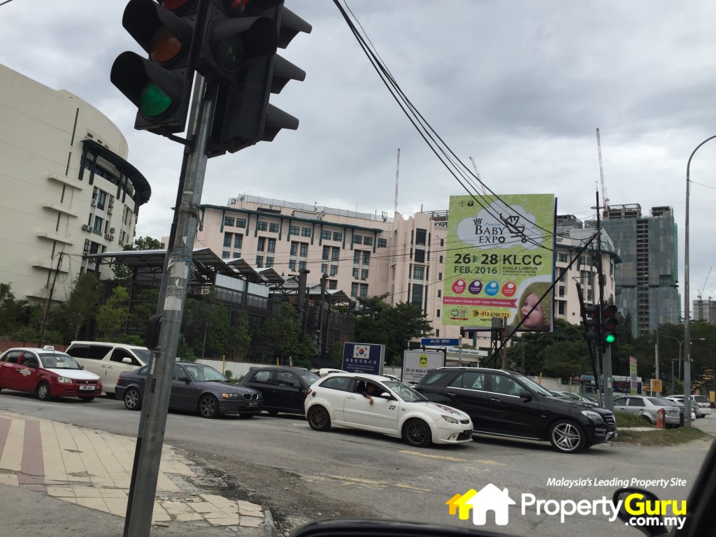 Pavilion Embassy  8IMG_5038