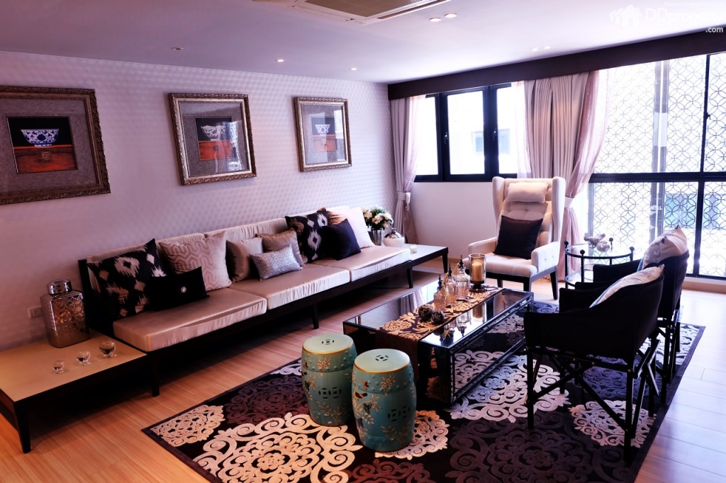 ชั้น 2 จะเป็นพื้นที่ห้องนั่งเล่นขนาดใหญ่