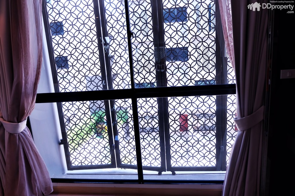 Façade กันแดดพร้อมกระจกกรองยูวี