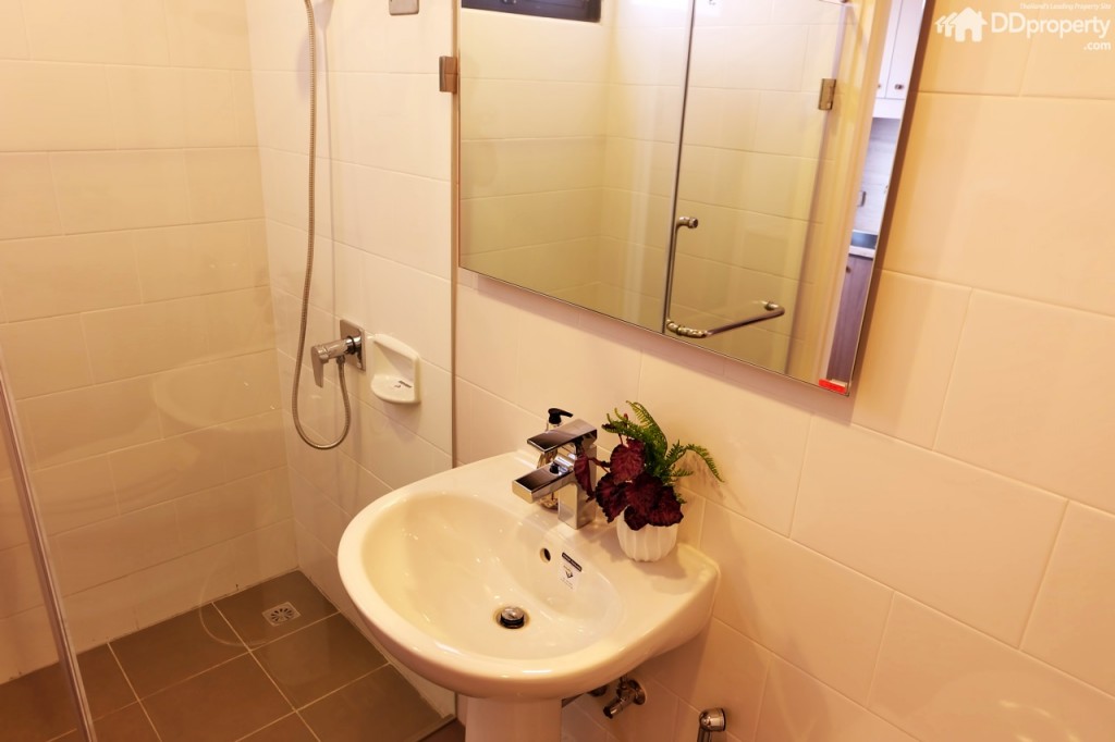 ชั้น 2 มีห้องน้ำเช่นกัน