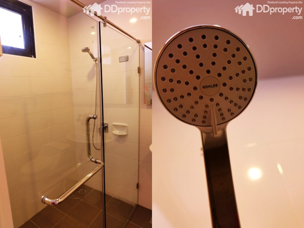 โซน shower พร้อมกระจกกั้นฝักบัวแบรนด์ Kohler
