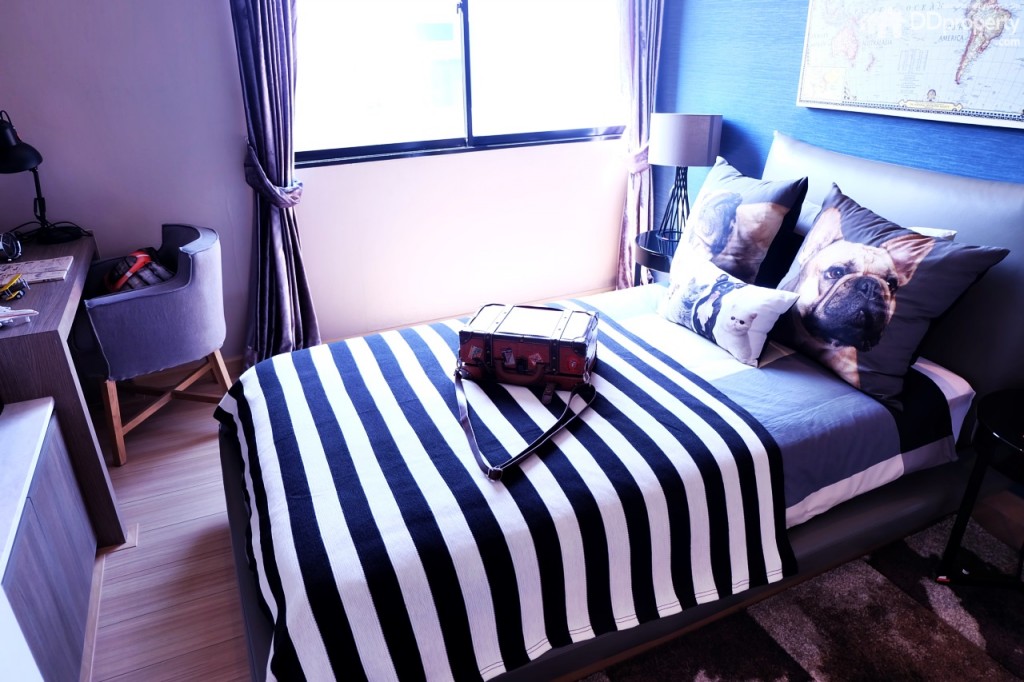 อีกห้องนอนหนึ่งจะมีขนาดเล็กกว่า