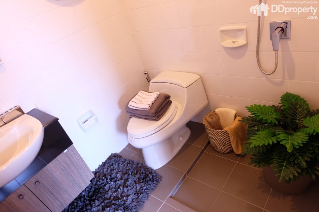 ห้องน้ำประจำห้องนอนนี้ สุขภัณฑ์แบรนด์ Kohler