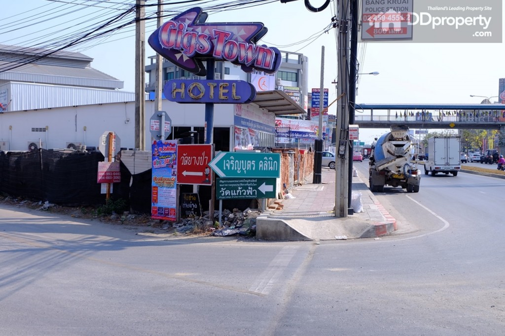 ซอยเพื่อเข้าไปยังที่ตั้งโครงการ