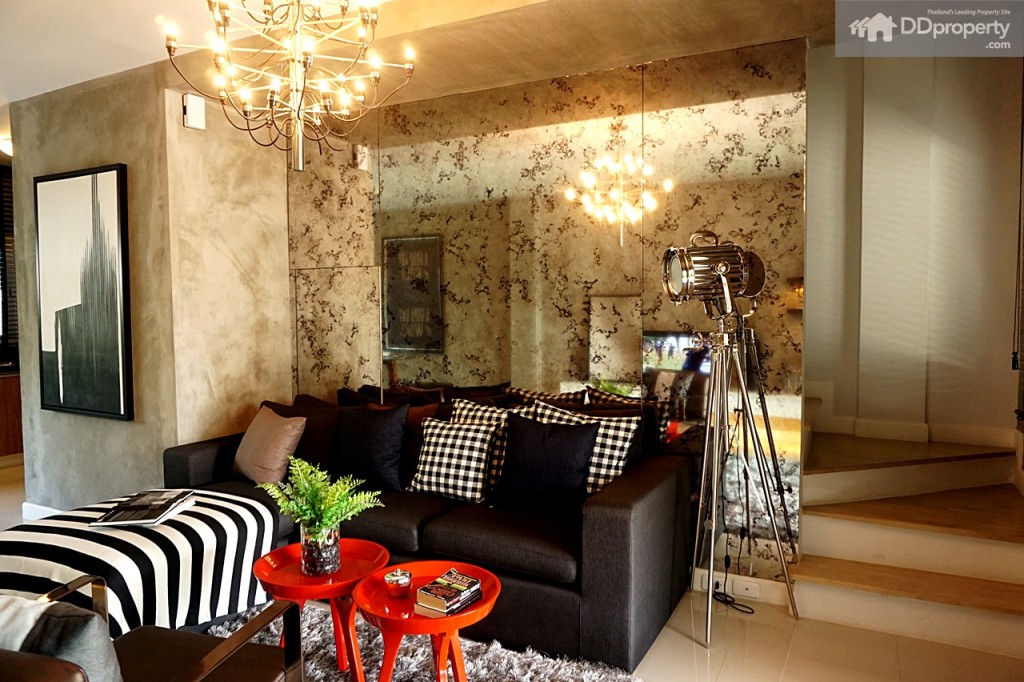 Town AvenueDSC06191-065