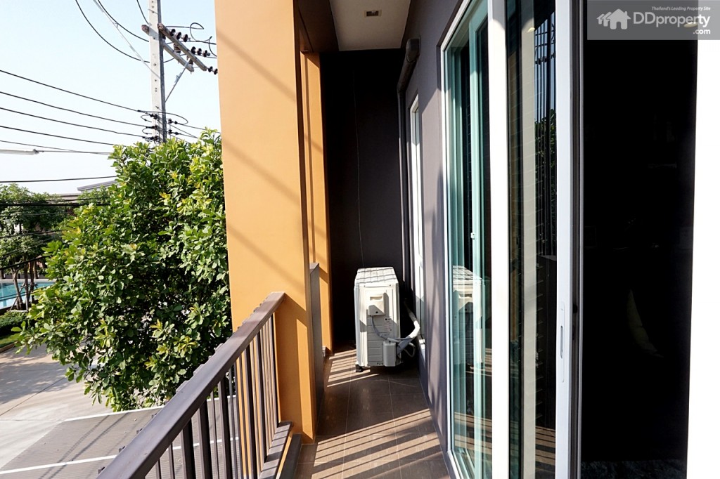 Town AvenueDSC06211-084