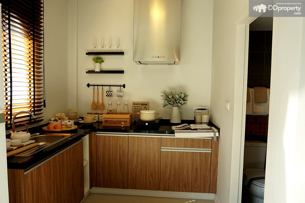 Town AvenueDSC06240-113