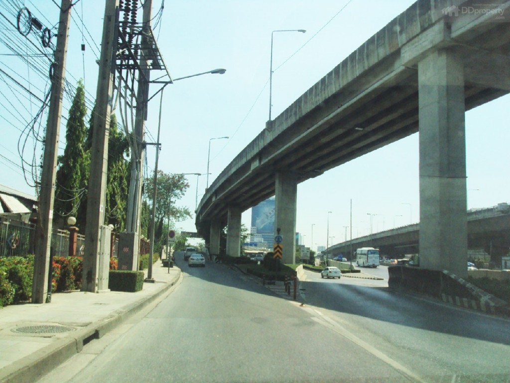 Rama9 Road