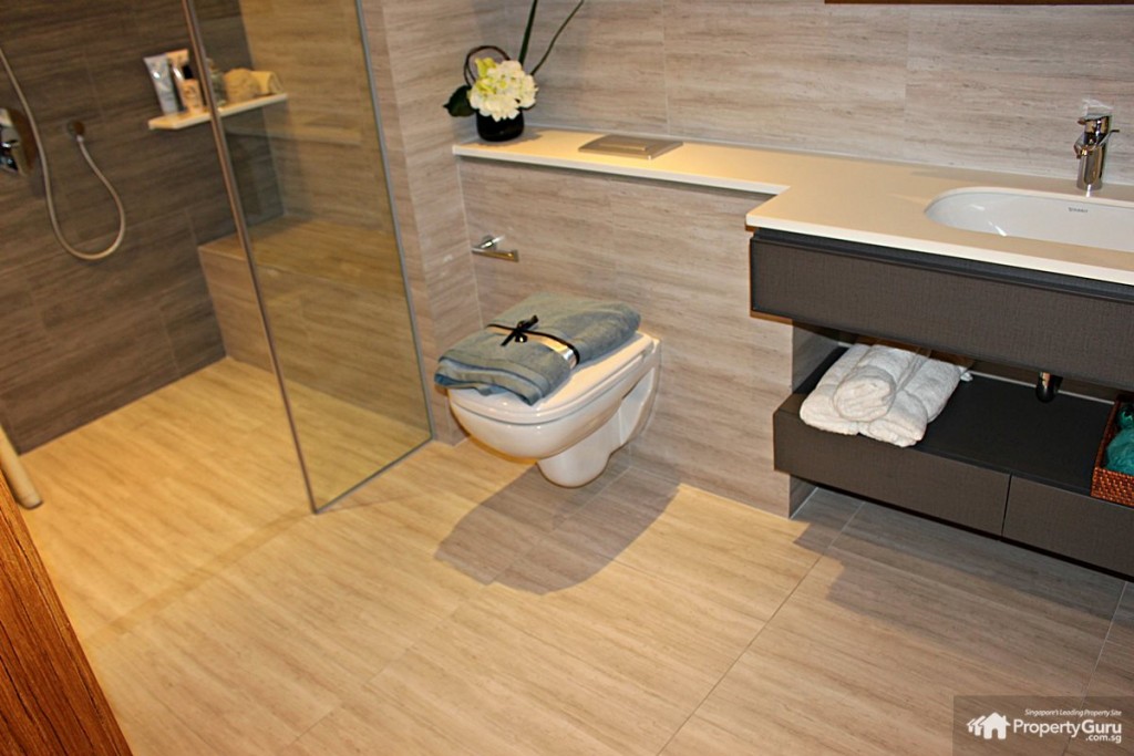 trilive bathroom 2 BR