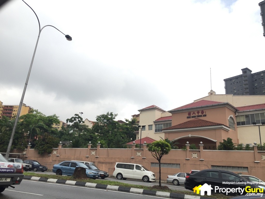 003 V Residence Suites - Chinese School