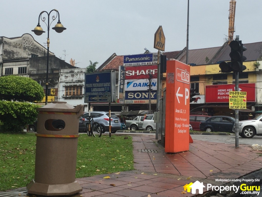 007 V Residence Suites - External Commercial Area